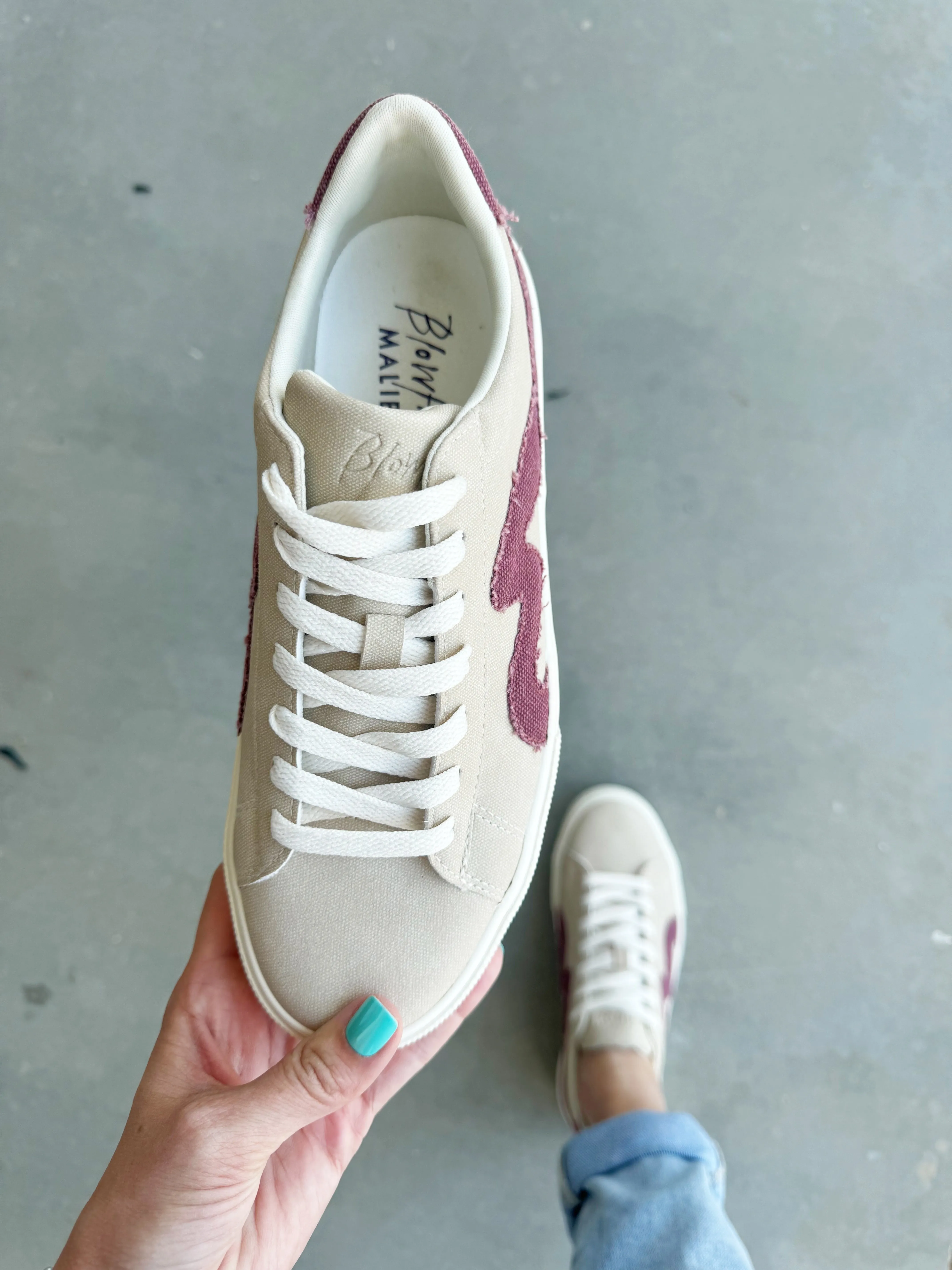 Blowfish Vice Sneakers in Beige Red Canvas