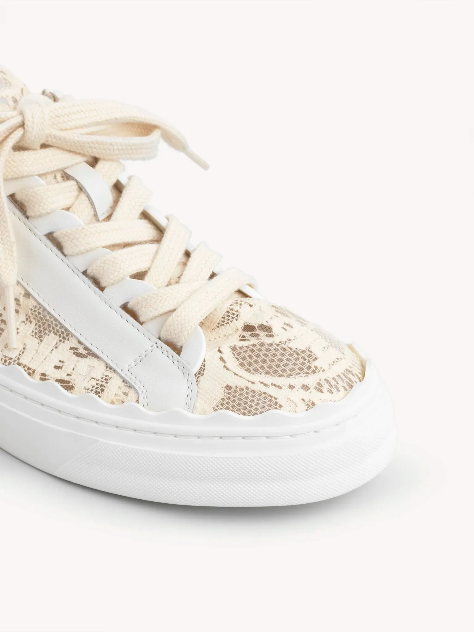 CHLOÉ LAUREN LACE SNEAKERS ECRU