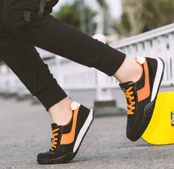 Flexible Flat Tennis Sneakers For Men