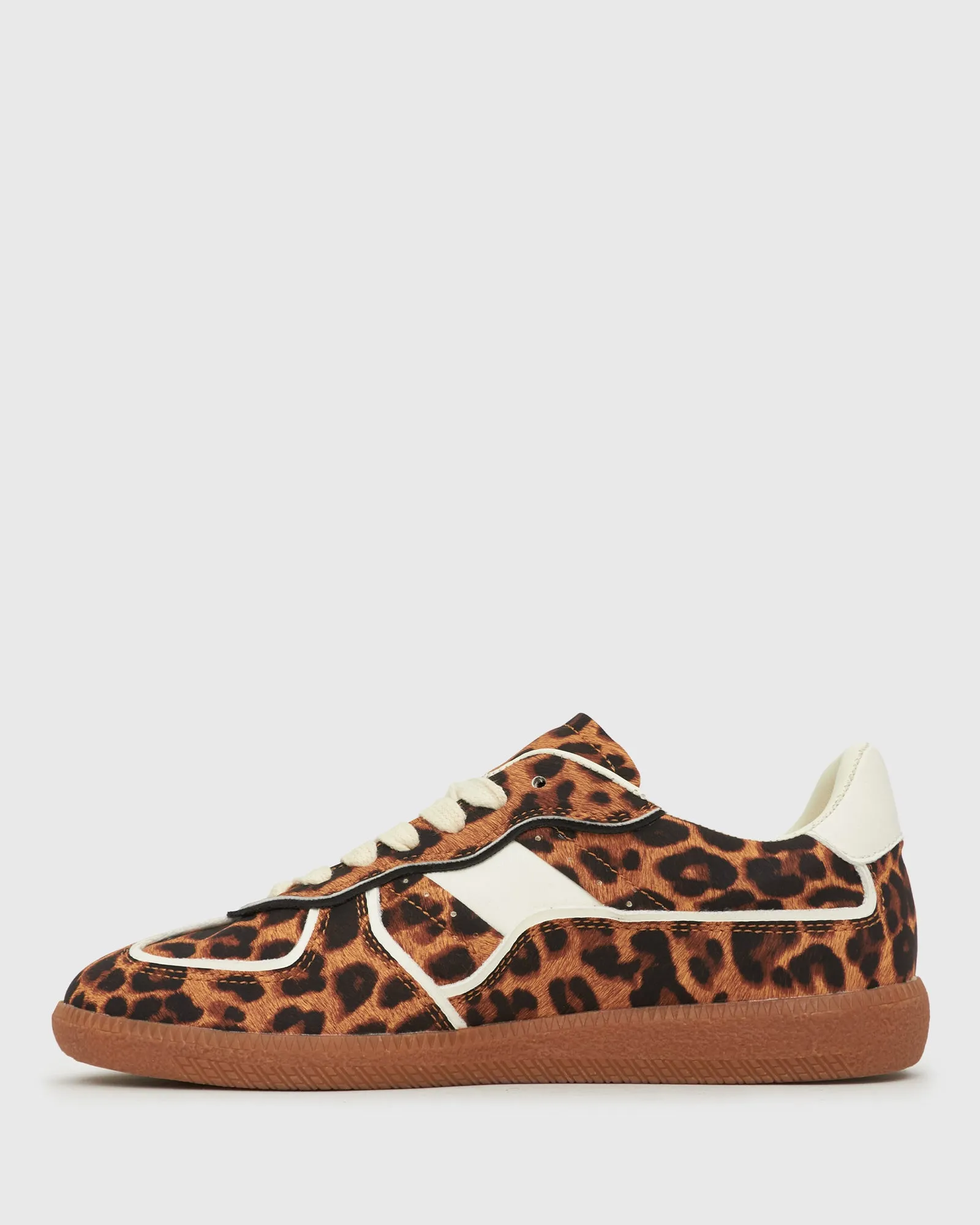 JUNE Low-Top Sneakers