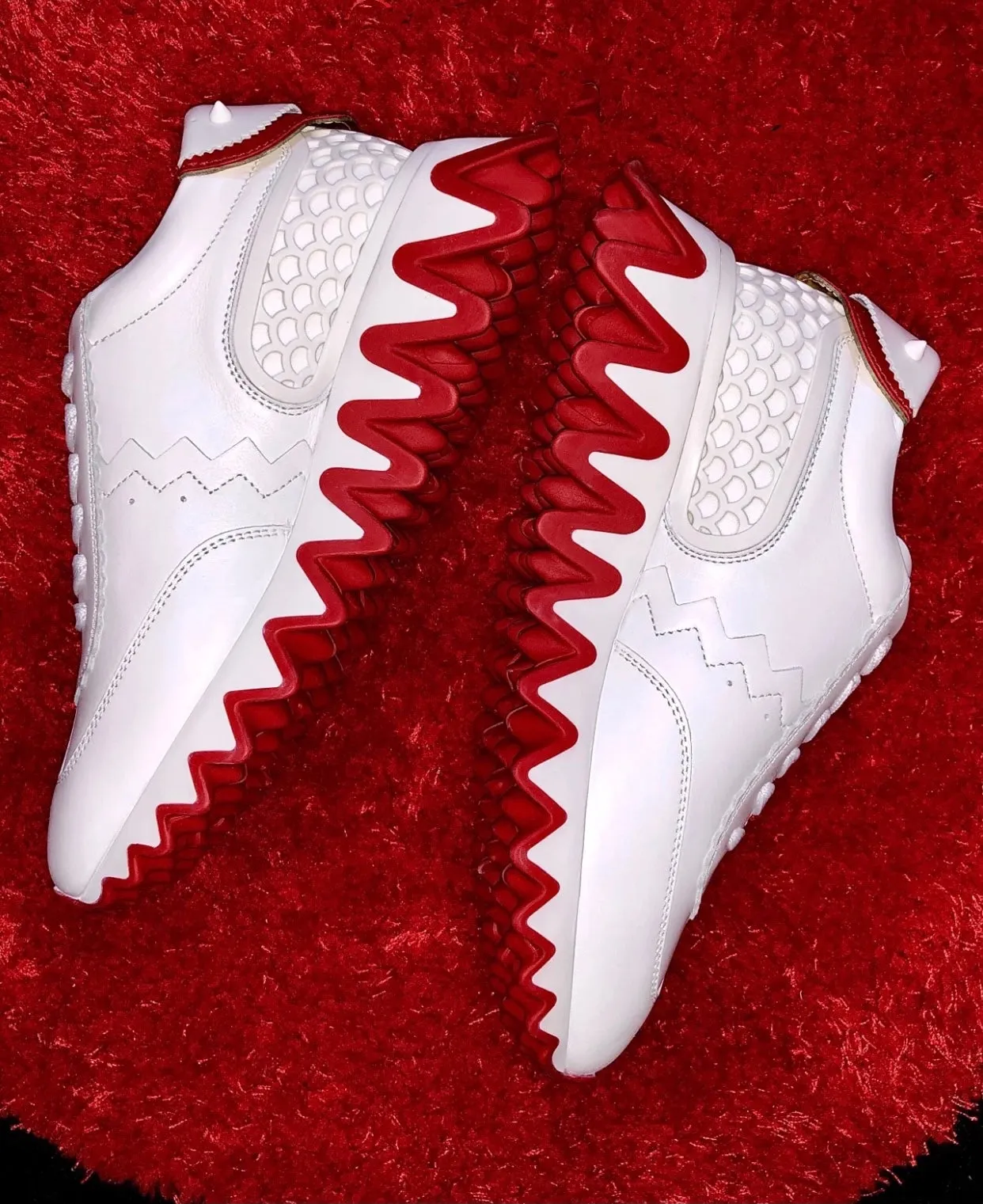 SE837 CL LoubiShark Sneakers / Size4-11