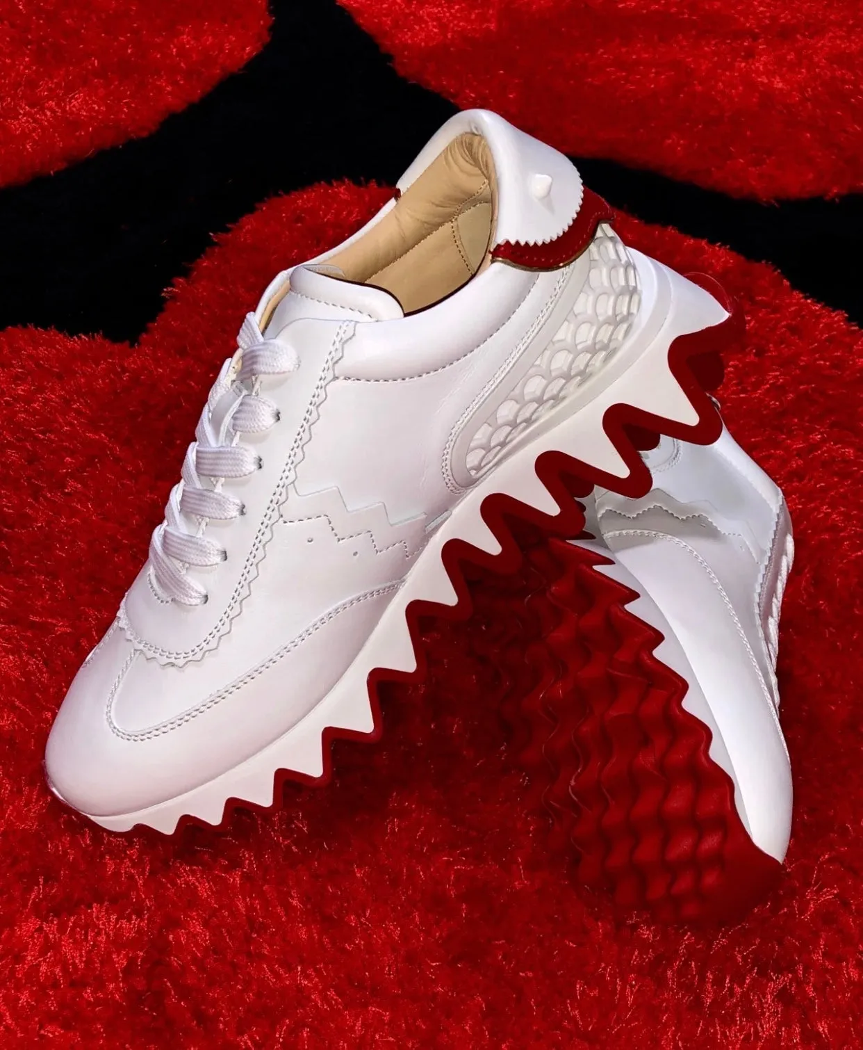 SE837 CL LoubiShark Sneakers / Size4-11