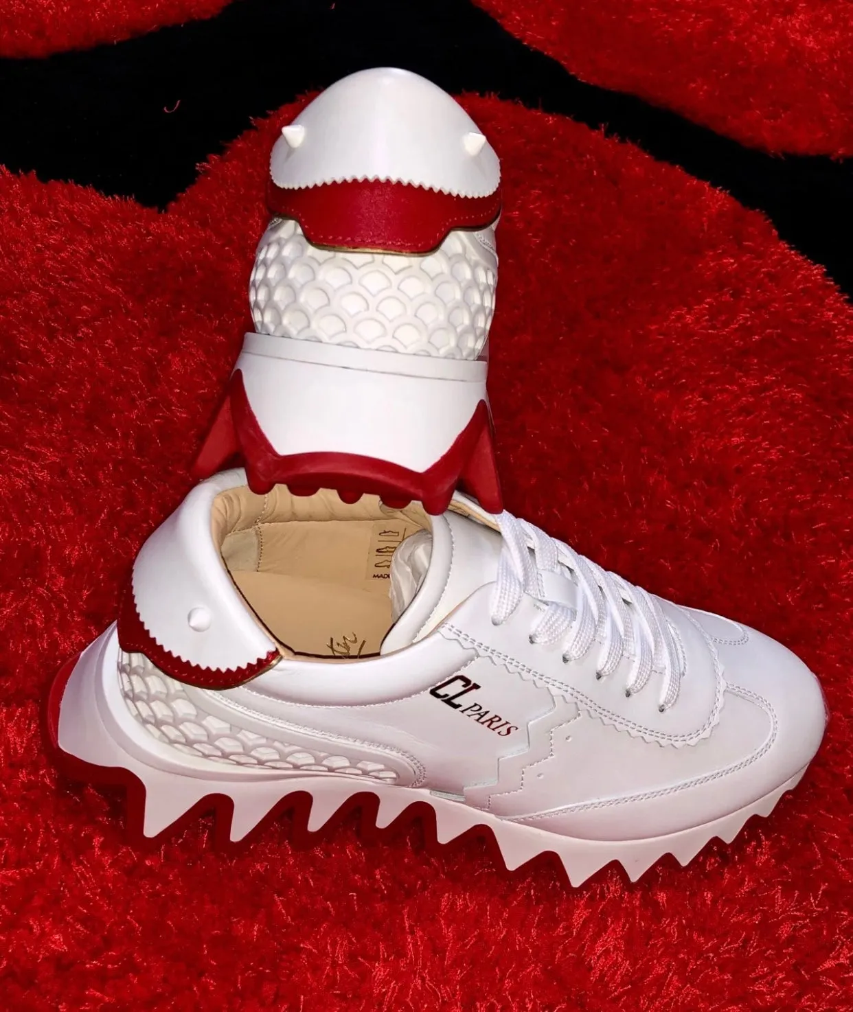 SE837 CL LoubiShark Sneakers / Size4-11